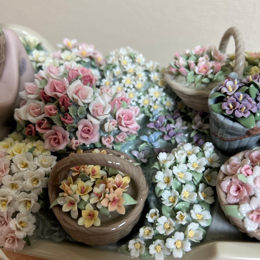 リヤドロLLADRO「バルコ・デ・フローレス」新品！台座付き！