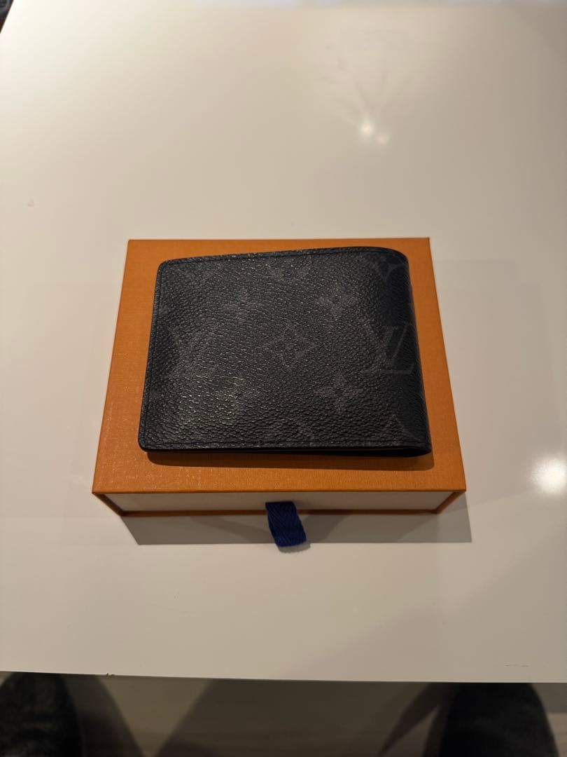 山*岸様 【匿名配送】Louis Vuitton 二つ折り財布