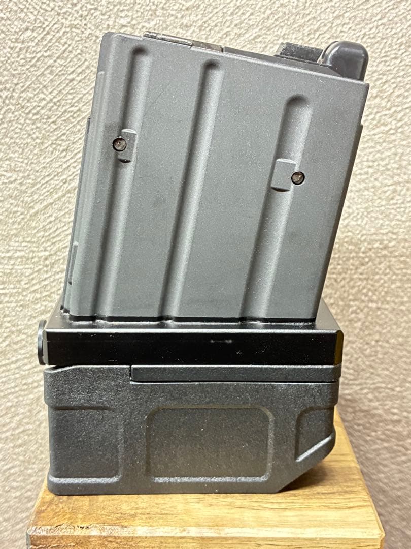 R7-40 東京マルイ GBB M4 マガジンアダプター 外部ソース仕様