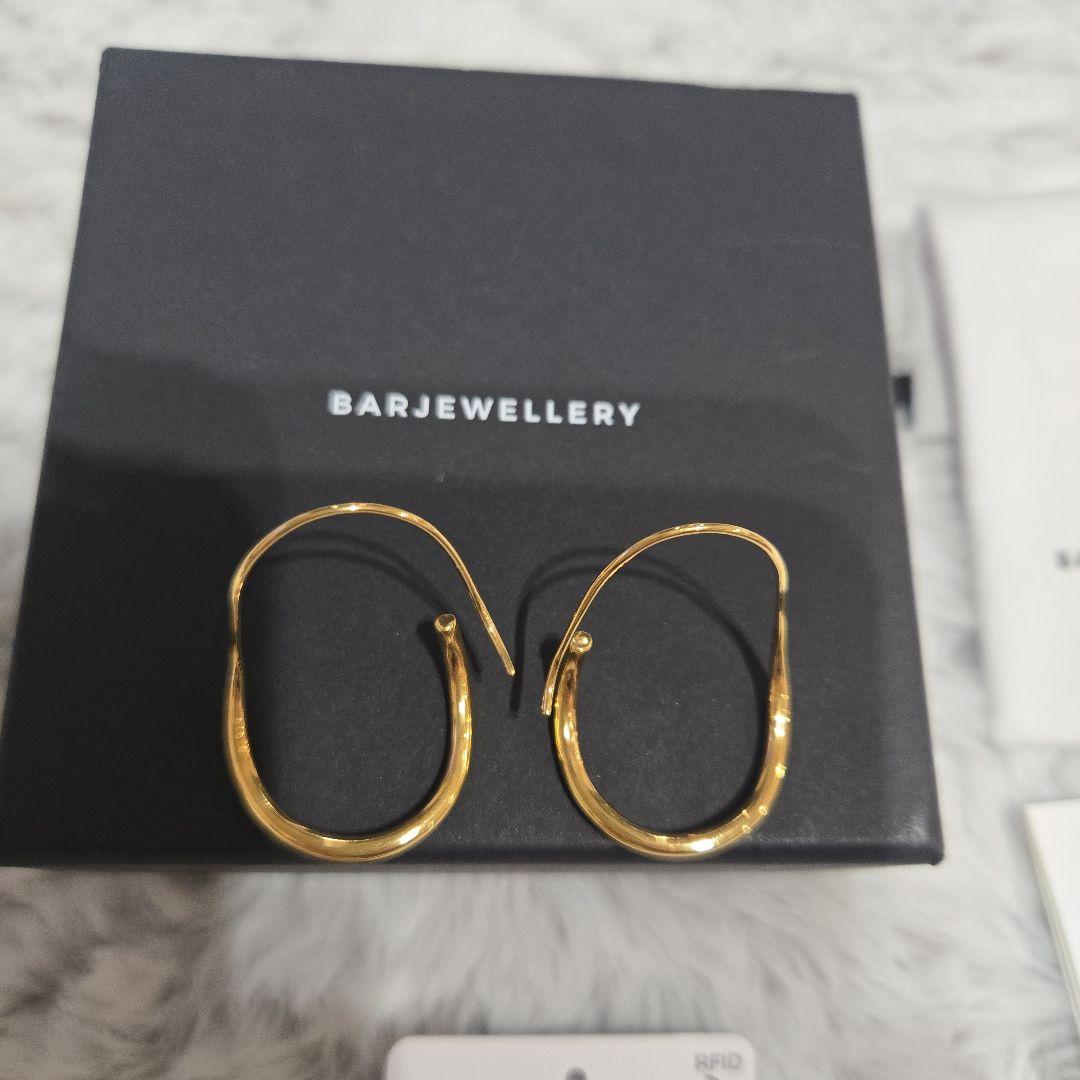 しょうこ　BARJEWELLERY ゴールドカーブピアス今期　41800円