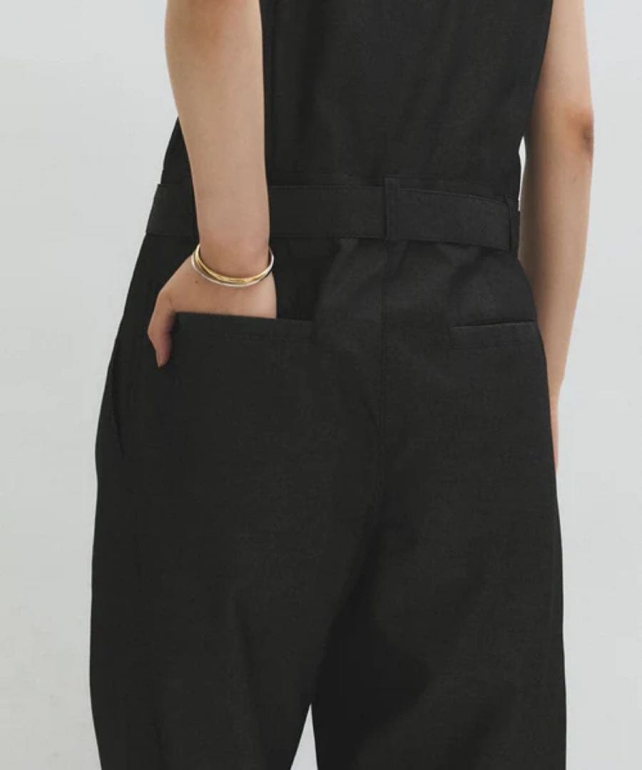 ADAM ET ROPE ノーカラースリーブオールインワン