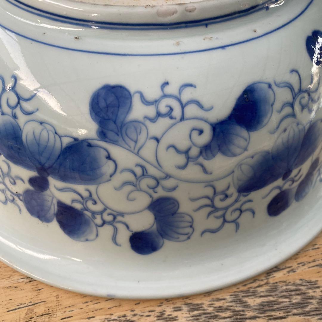 古伊万里 染付け 唐草花紋　大鉢　直径33.5cmＸ高さ12cm 明治〜