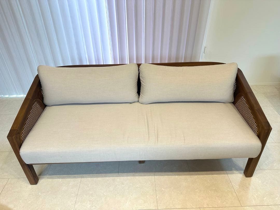 超美品！ 3人掛けモダンデザインソファー