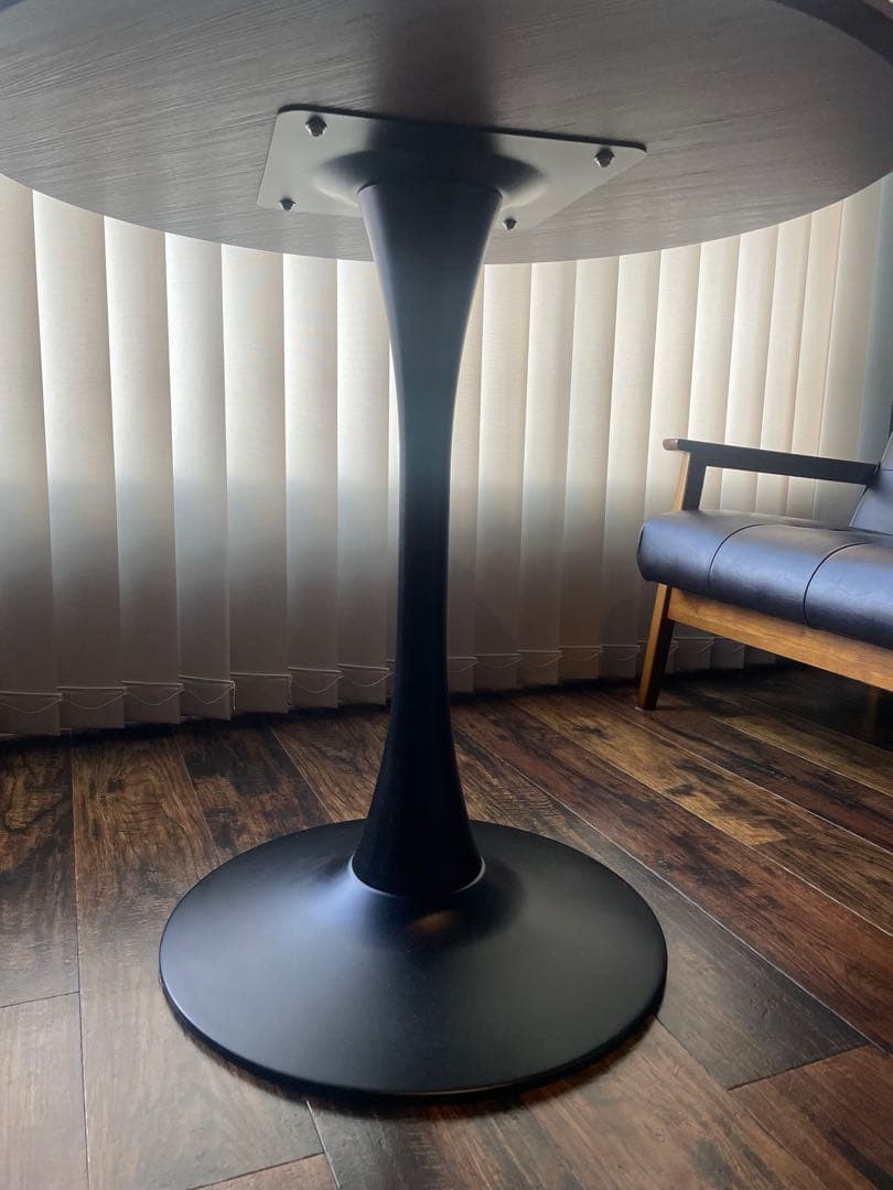 円形ダークブラウンテーブル 直径80cm