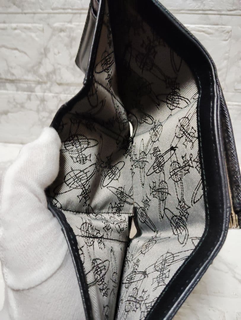 美品　ヴィヴィアン　ウエストウッド　がま口　三つ折り財布　レザー　ブラック