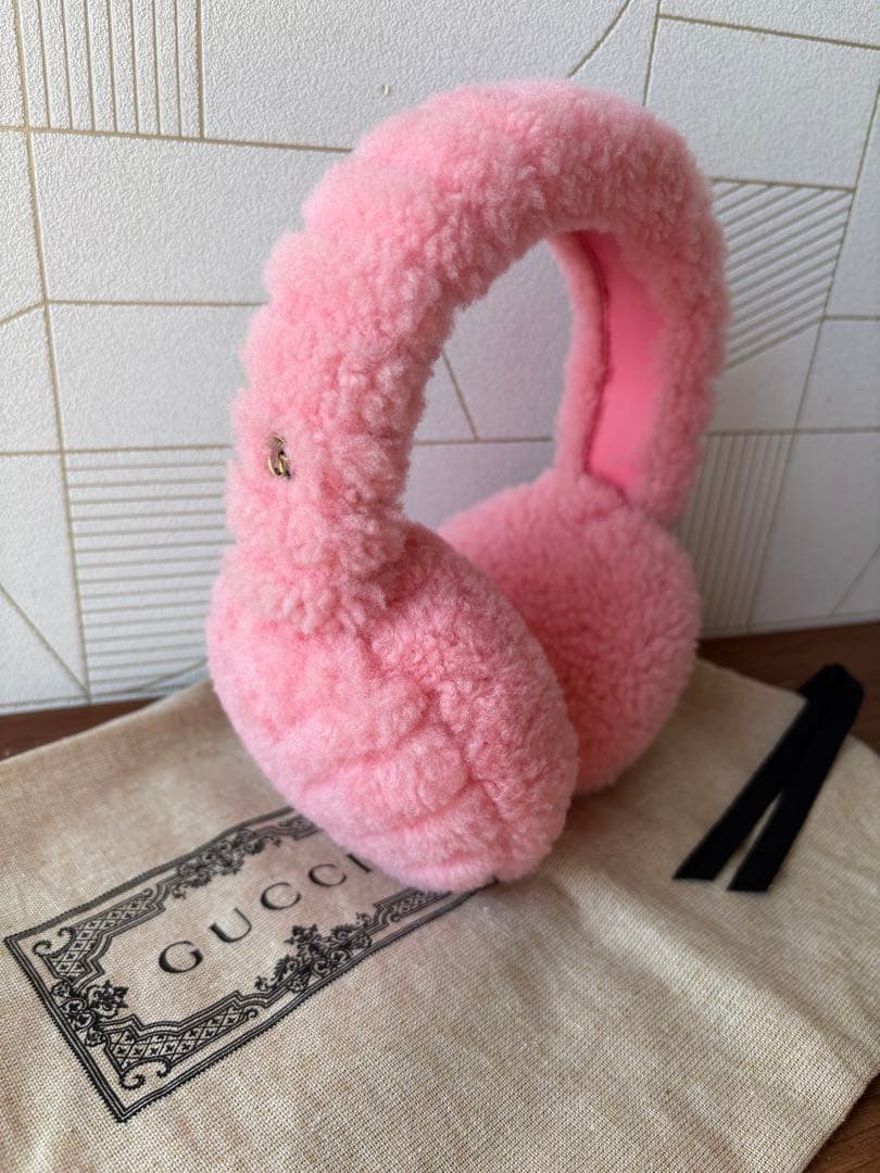 グッチ　 GUCCI ピンク ファー イヤーマフ