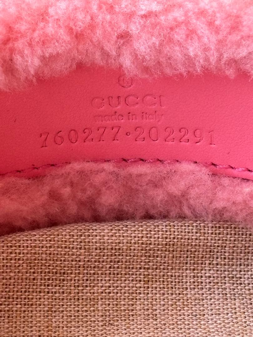 グッチ　 GUCCI ピンク ファー イヤーマフ