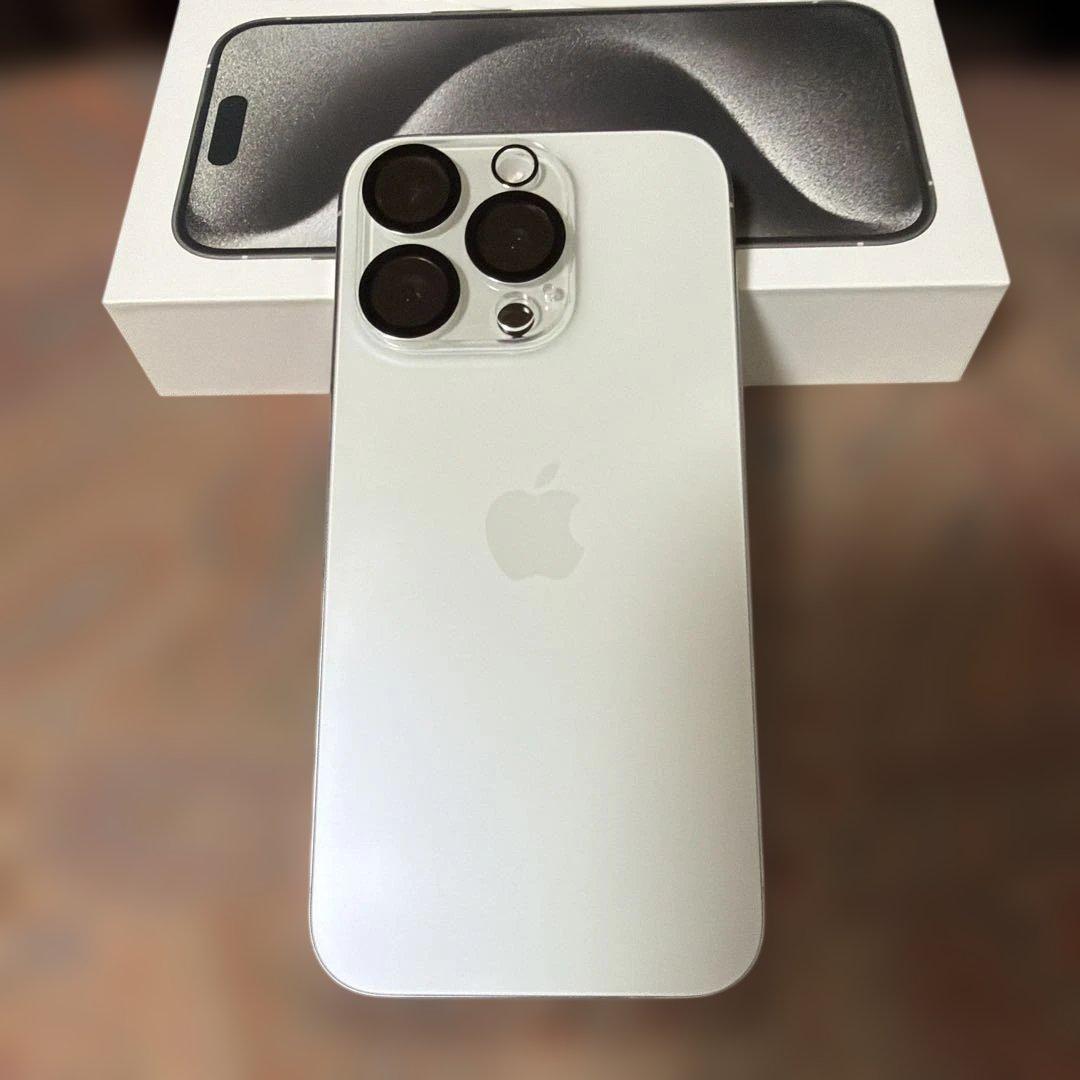 iPhone15Pro 128G バッテリー95% 極美品