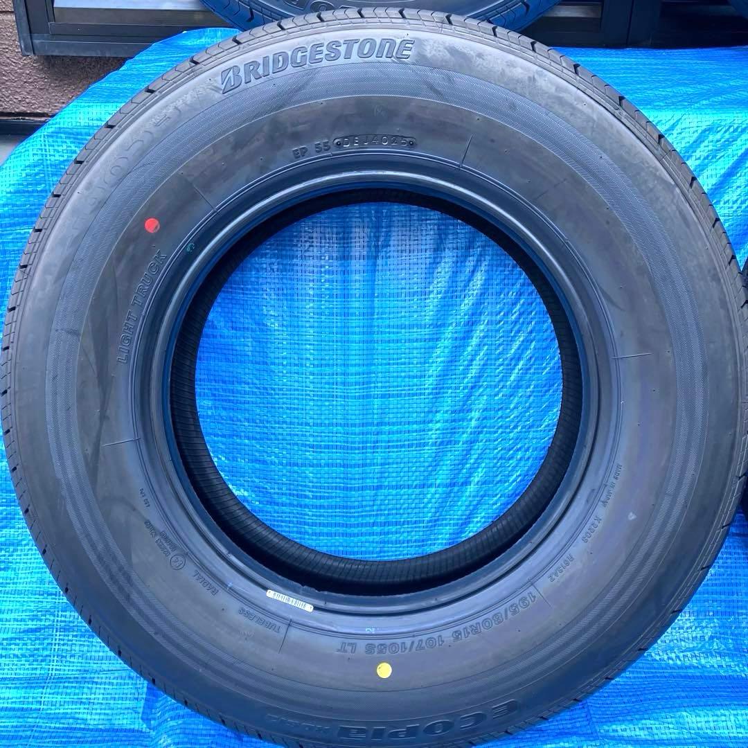 夏タイヤ　ノーマルタイヤ　✨新車外し✨　195/80R15 ✨2025年製造♪✨