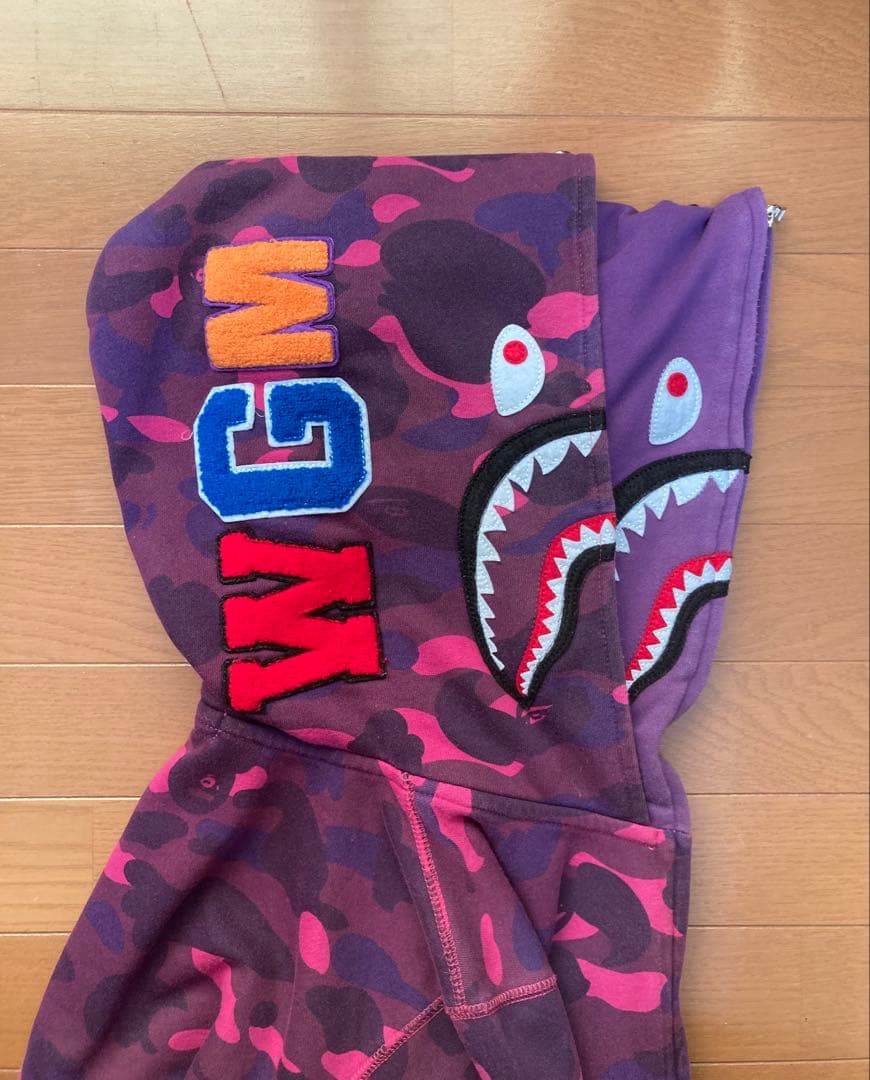 (like)A BATHING APE シャークパーカー Mサイズ