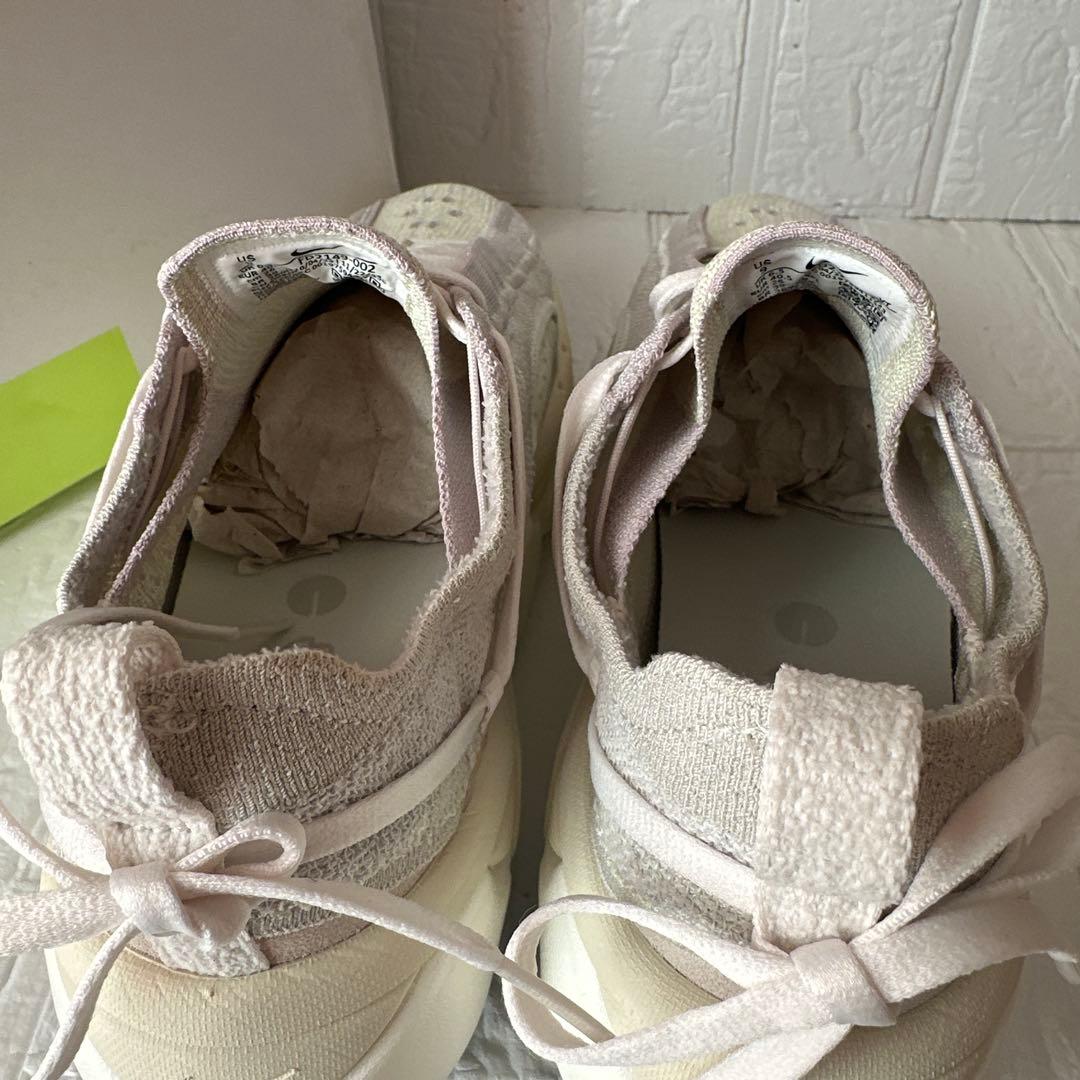 未使用ナイキ フライニット ブルーム ウィメンズシューズ26㎝