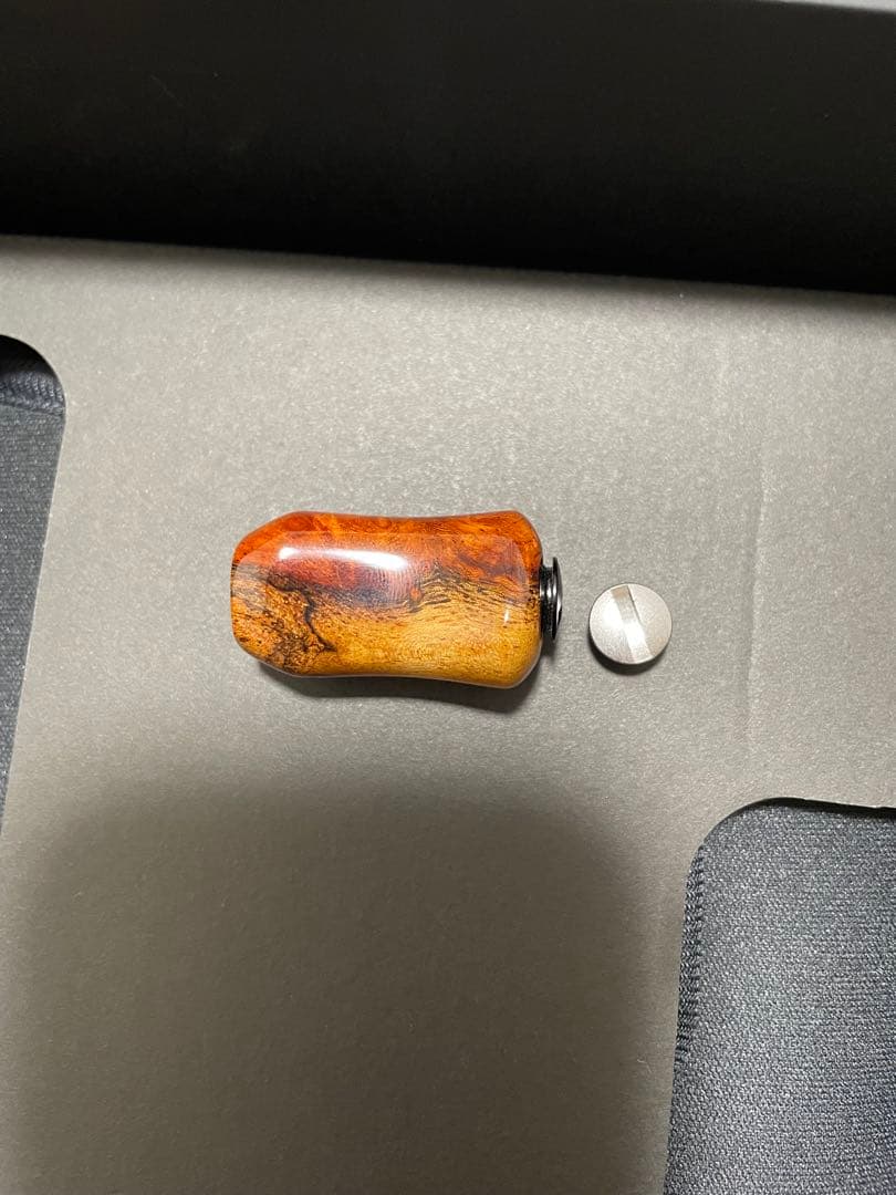 k*o様 わたらせ樹脂工房　花梨紅白スポルテッド　シマノ用　左巻き　実釣り未使用