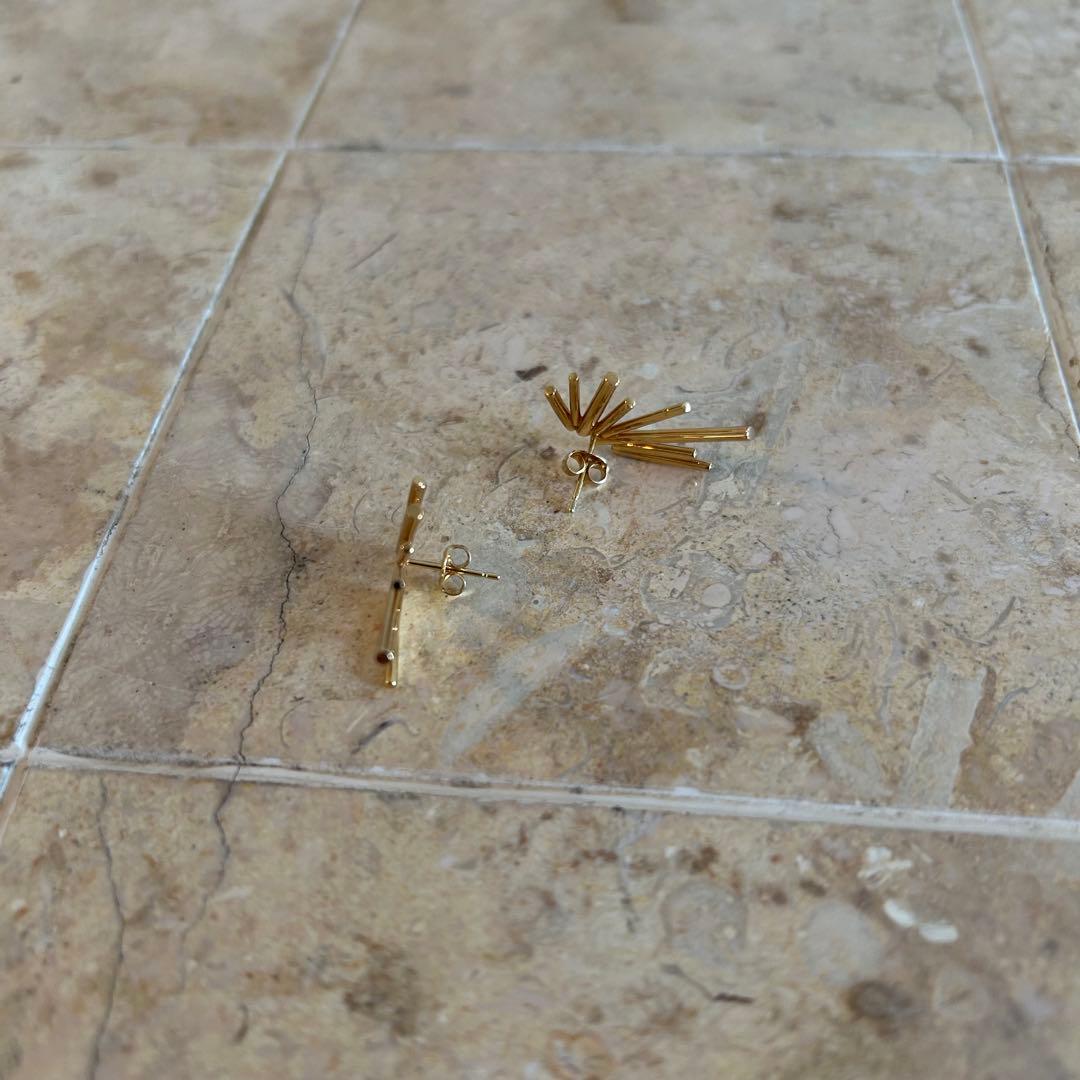 【ほぼ新品】希少♡Jouete ライン ピアス ゴールド　保証書付き