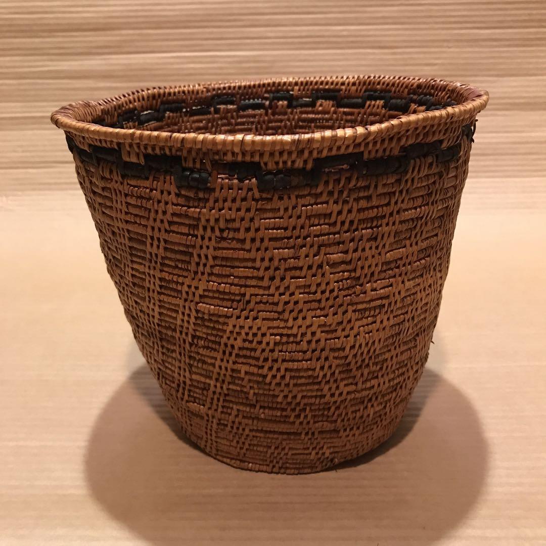 バリ島　アタ　バスケット かご　ゴミ箱　1