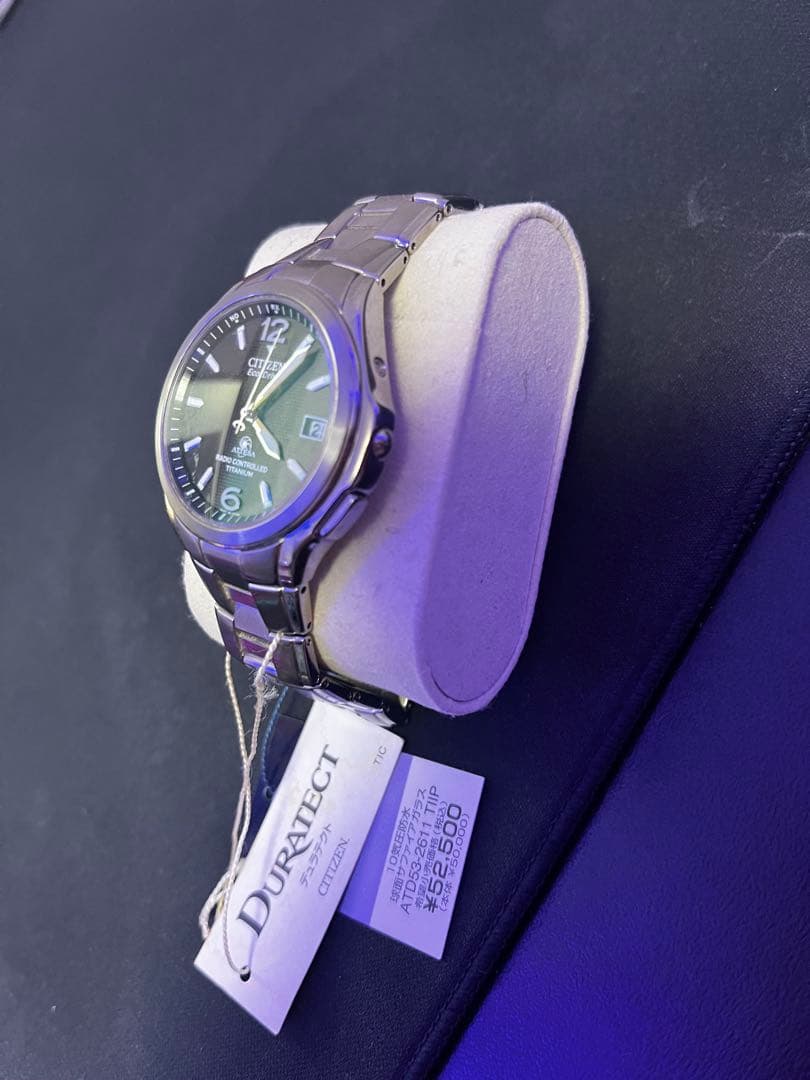 シチズン アテッサ 電波ソーラー エコドライブ 軽量チタン製