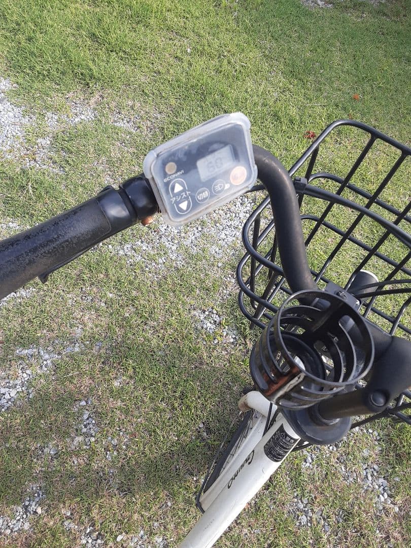 電動自転車　ギュット　バッテリー2個（16㌂）後ろカゴは無しでお渡し