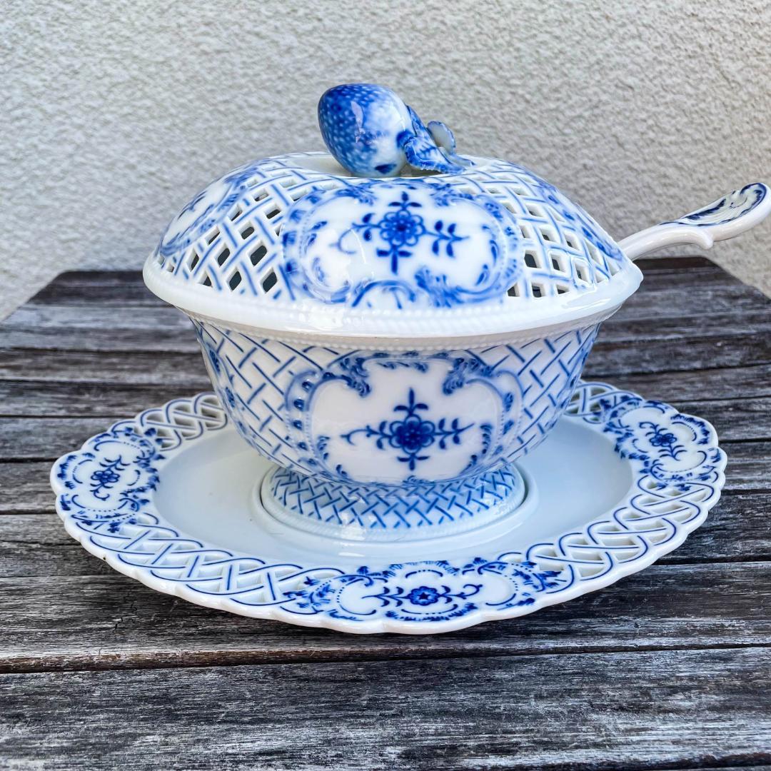 マイセン　スイーツボウル　蓋つき　レンゲ付き　ブルーオニオン