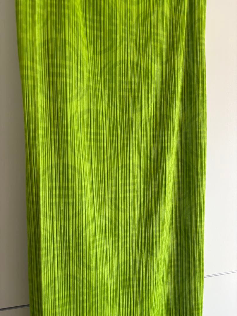 PLEATS PLEASE 総柄 スカート