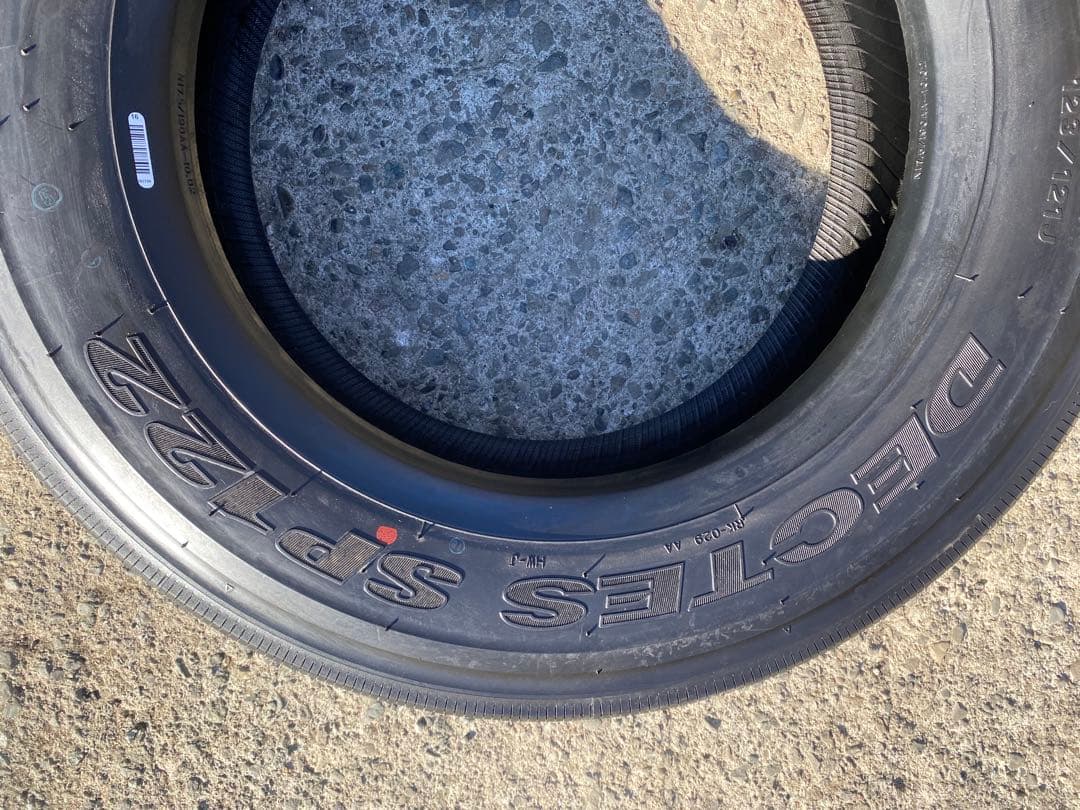 DUNLOP DECTES SP122 215/70R17.5 1本のみ2024