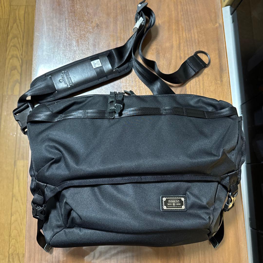 アッソブ メッセンジャーバック ブラック