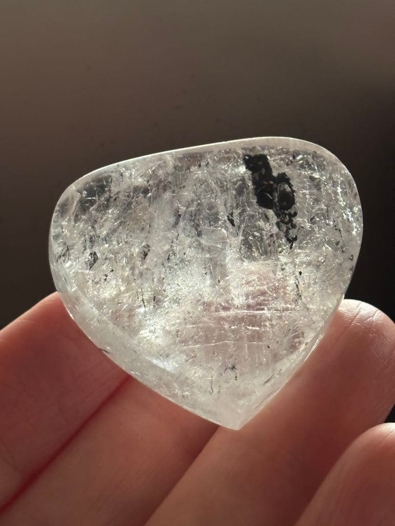 水入り水晶　ハート型　34g エレスチャル　　エンハイドロ　お守りにも　天然石