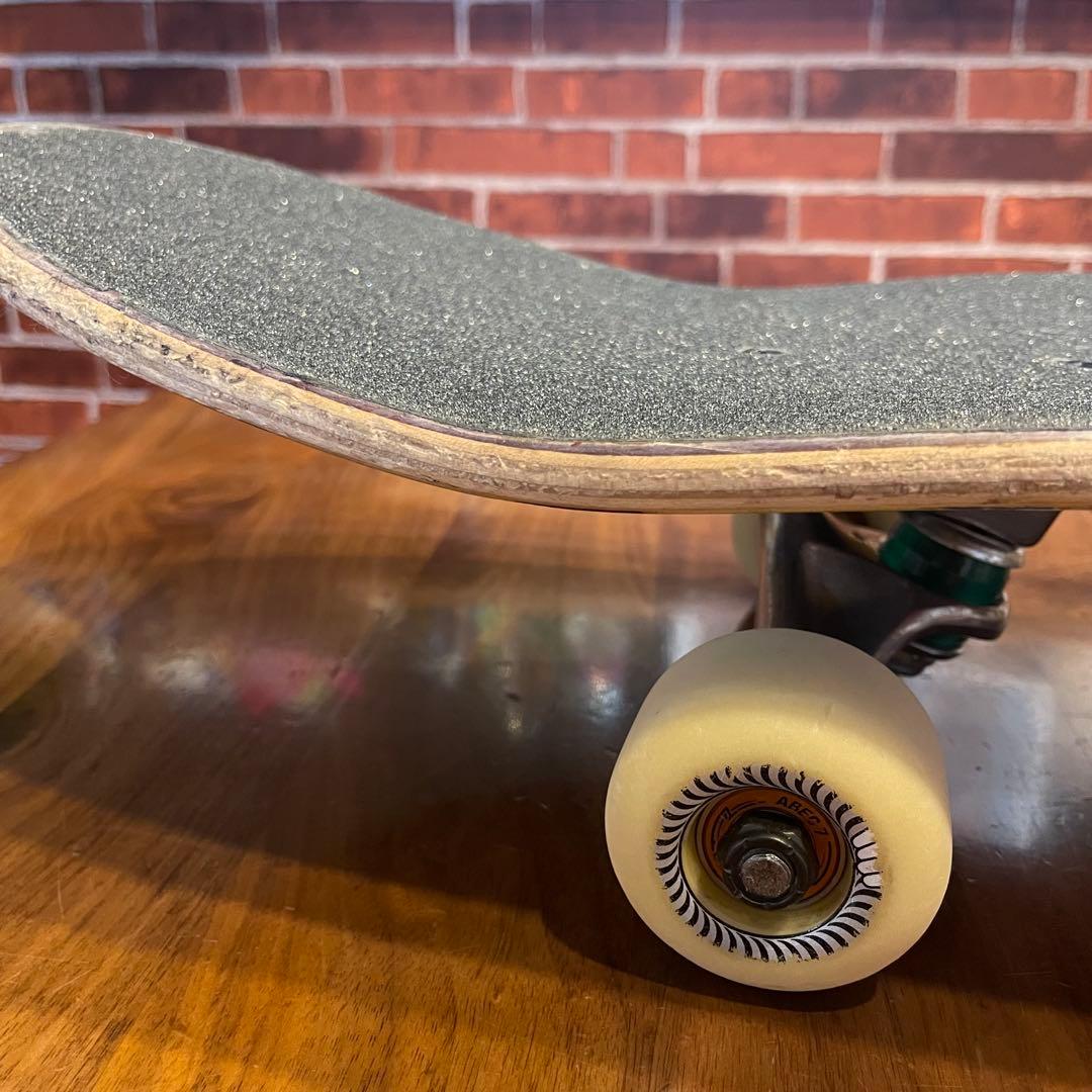 スケートボード　コンプリート　スケボー　アンチヒーロー　スピットファイア