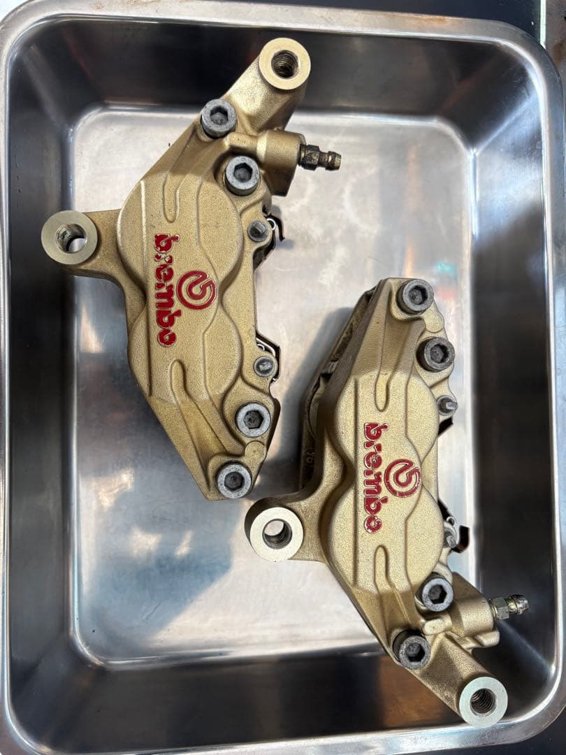 Brembo ブレーキキャリパー 48mm ゴールド
