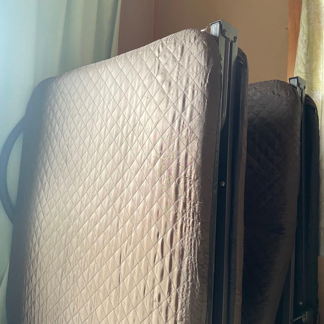 シングルベッド2点　別売り可能