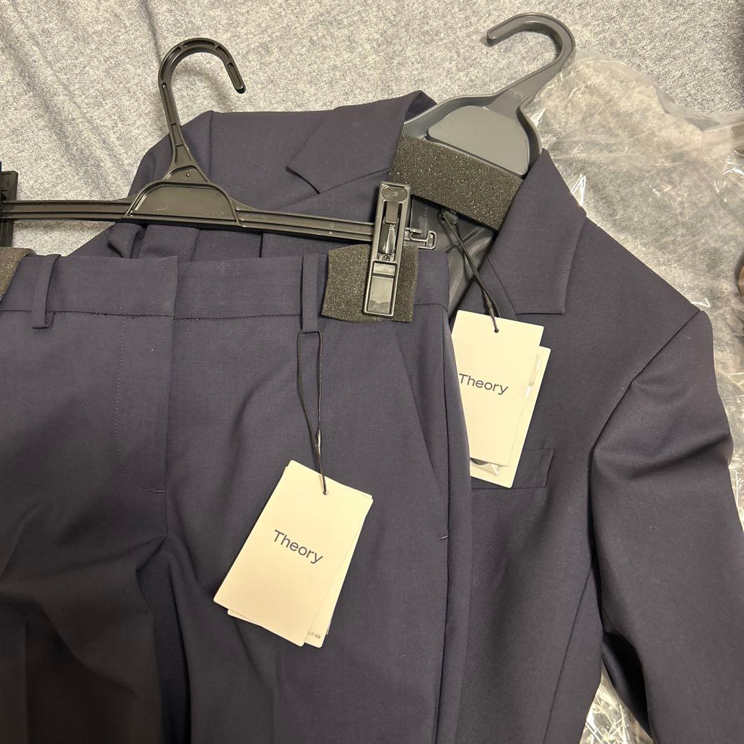 新品未使用 Theory レディースパンツスーツ XS