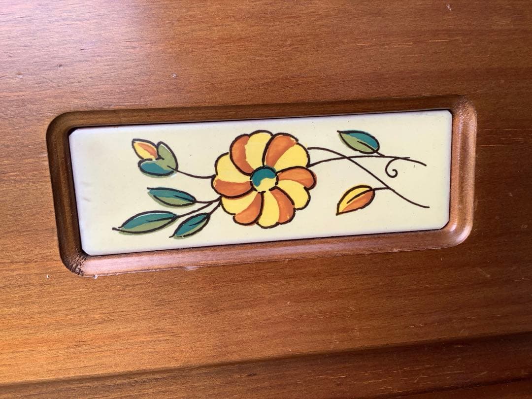 4段洋服タンス 木製チェスト スペイン風 バレンシアうタイル調 カントリー調