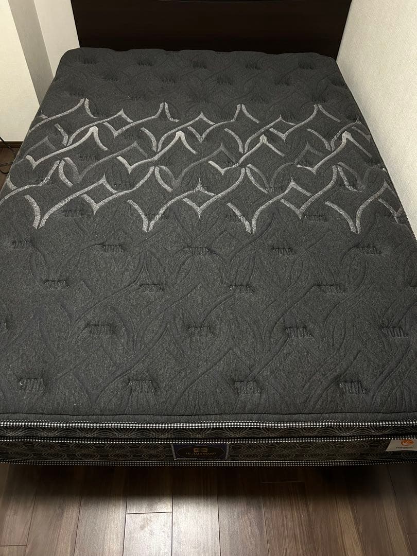 美品 シーリー Sealy チタンコレクション ダブル ロンド4 RondoⅣ