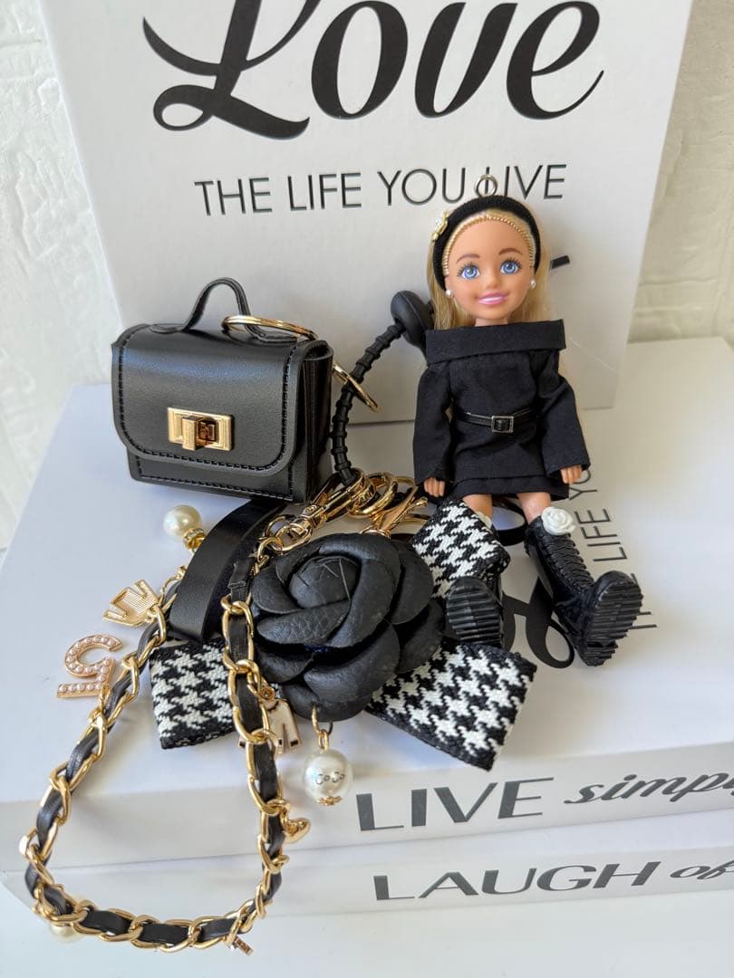 バービーキーホルダー　ドールチャーム　Barbie ぬいキー　ストラップ