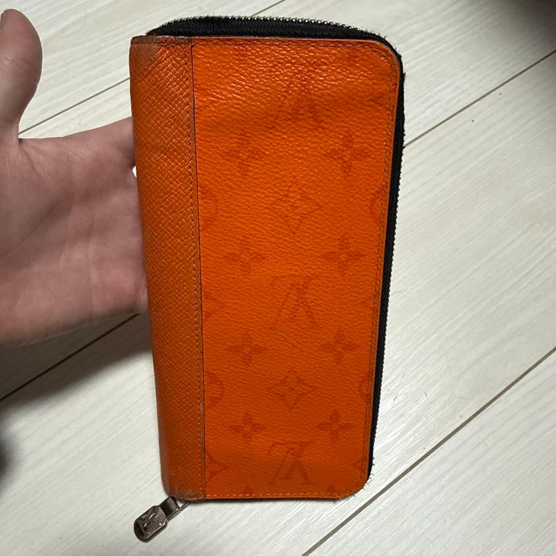 ルイ・ヴィトン モノグラム・タイガラマ ジッピーウォレット オレンジ色