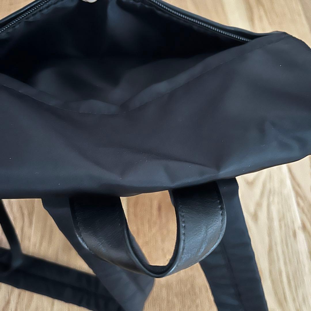 美品★ Y'SACCS イザック リュック ナイロン×牛革 ブラック 通勤 通学