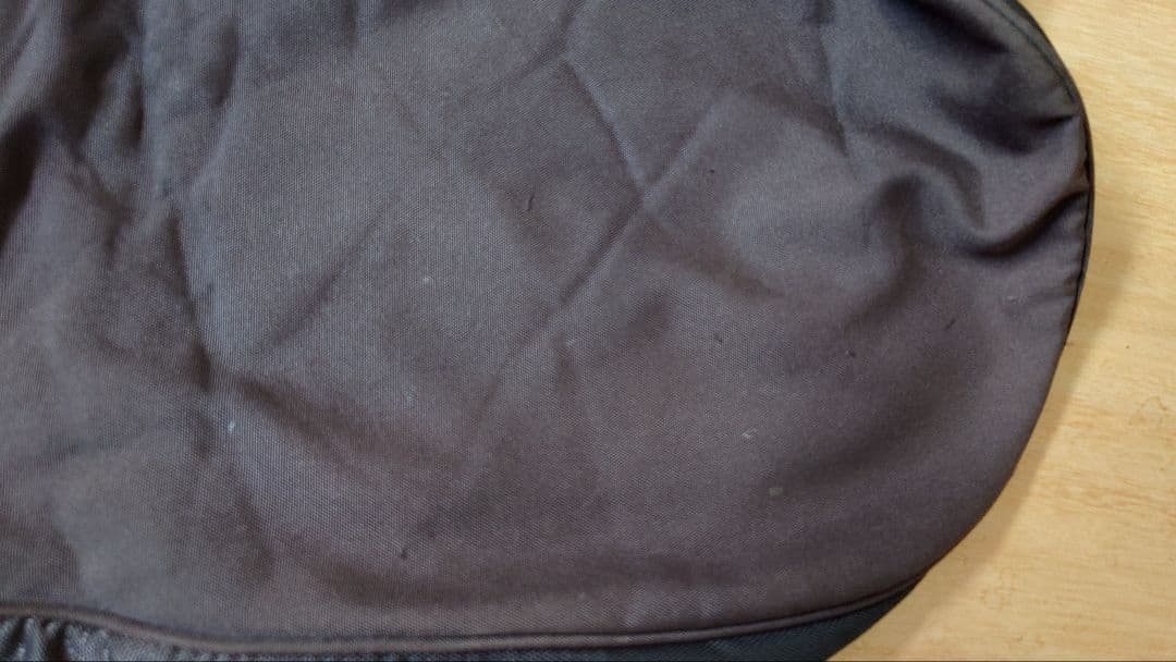 TaylorMade ゴルフバッグ 黒 赤内側