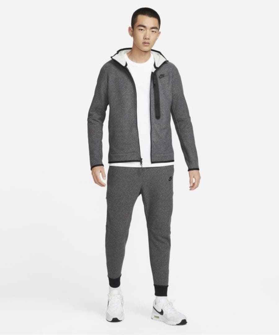 新品 未使用　ナイキ テックフリース ジョガーパンツ上下セットアップ　XLサイズ