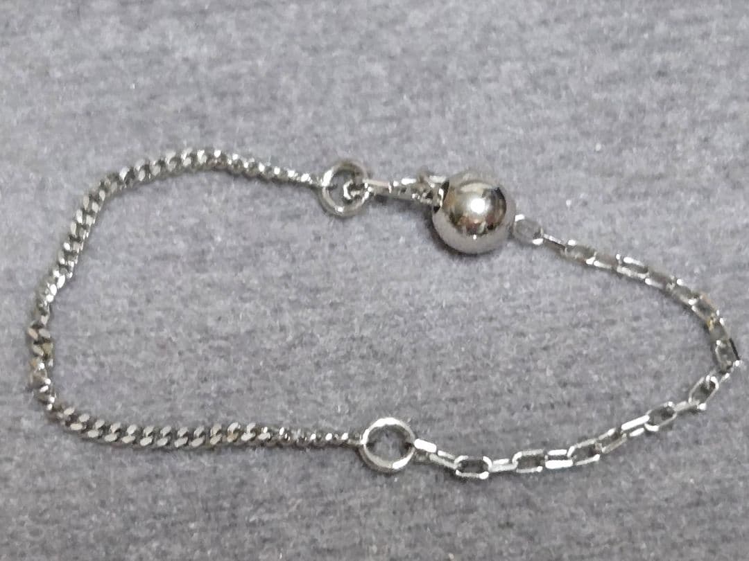 4℃　プラチナチェーンリング、フープピアス(色はゴールド、素材はシルバー)