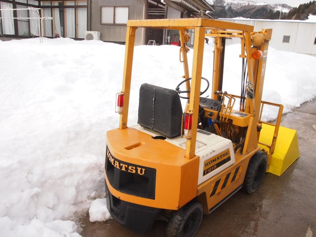除雪に最高！コマツフォークリフトヒンジ、バケット付き、富山、石川金沢引き取り限定