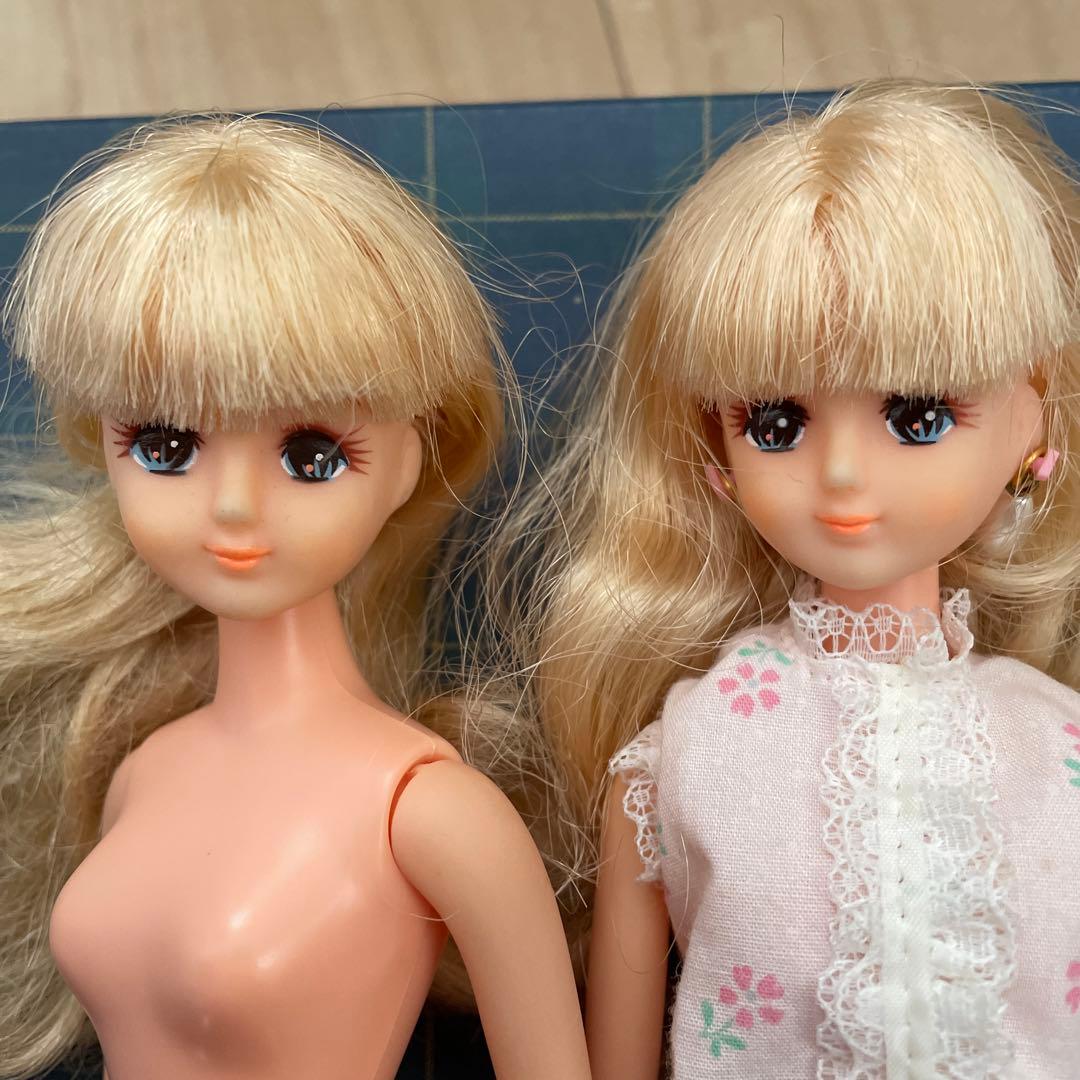 80年代 タカラ ジェニーちゃん？  2体+洋服いろいろ