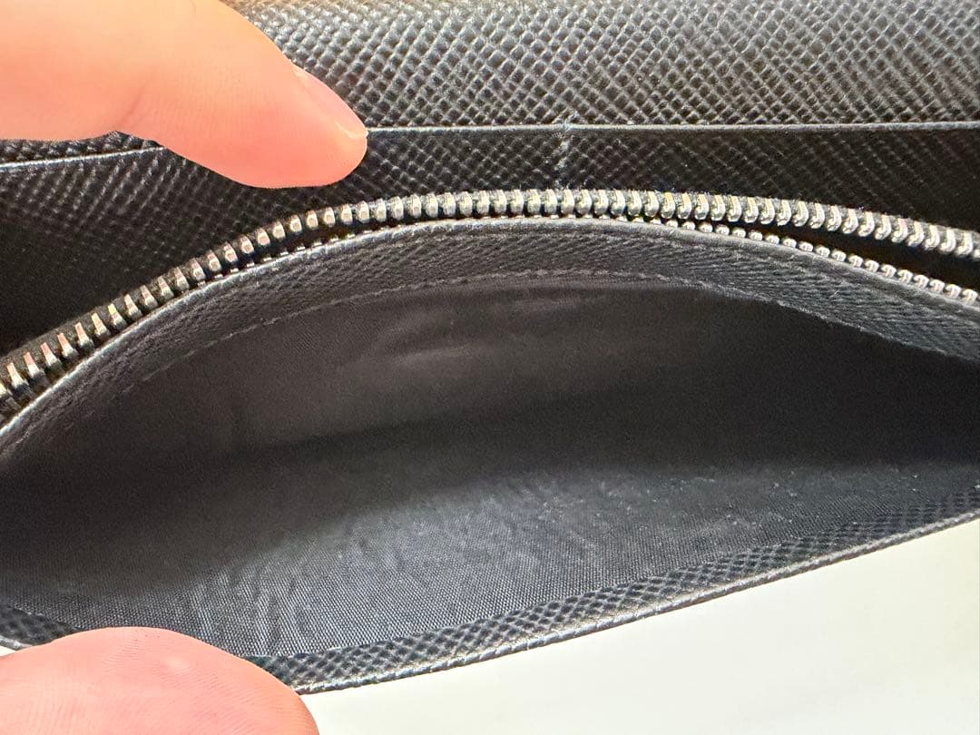 【PRADA】プラダ　長財布　ブラック