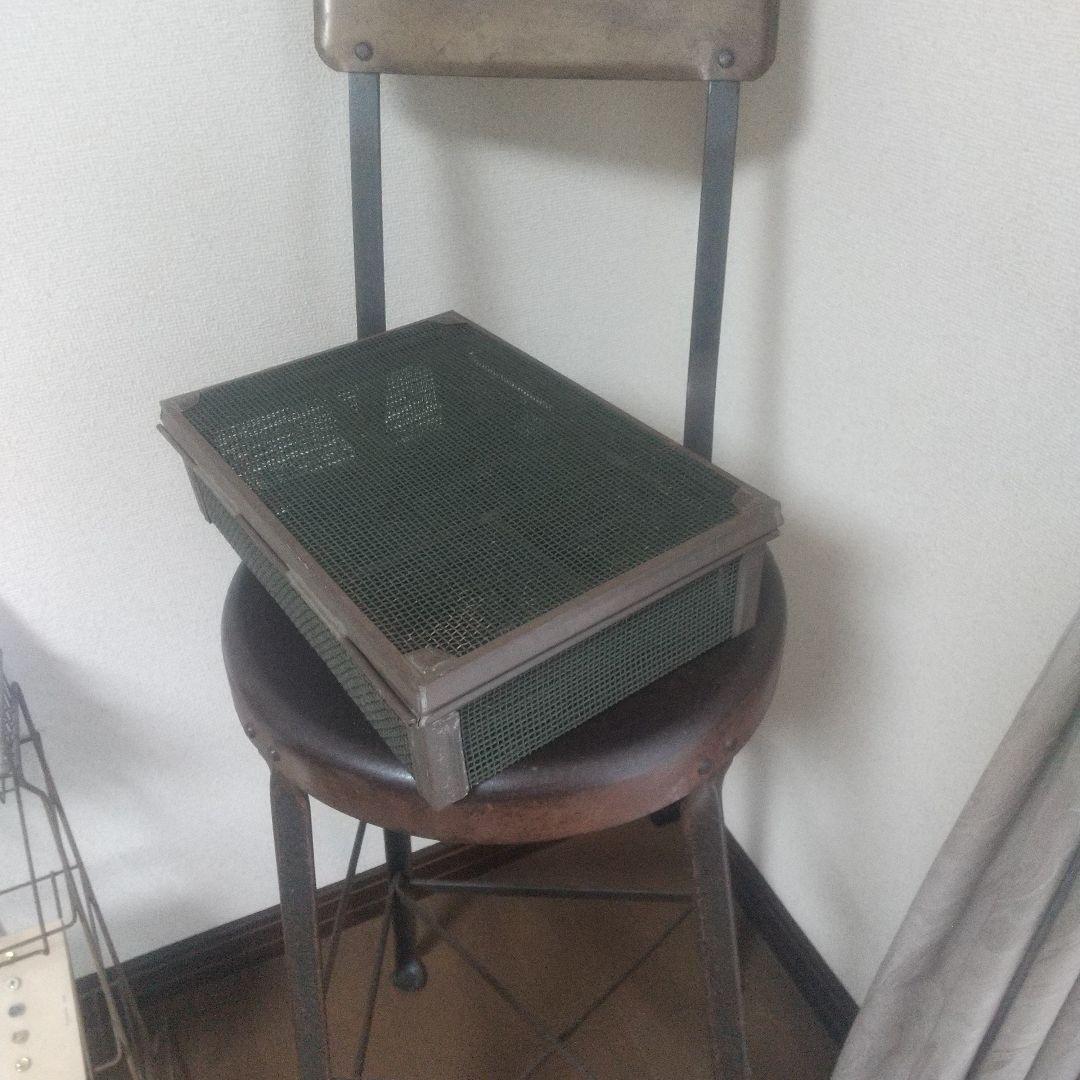 イギリスアンティークの収納箱