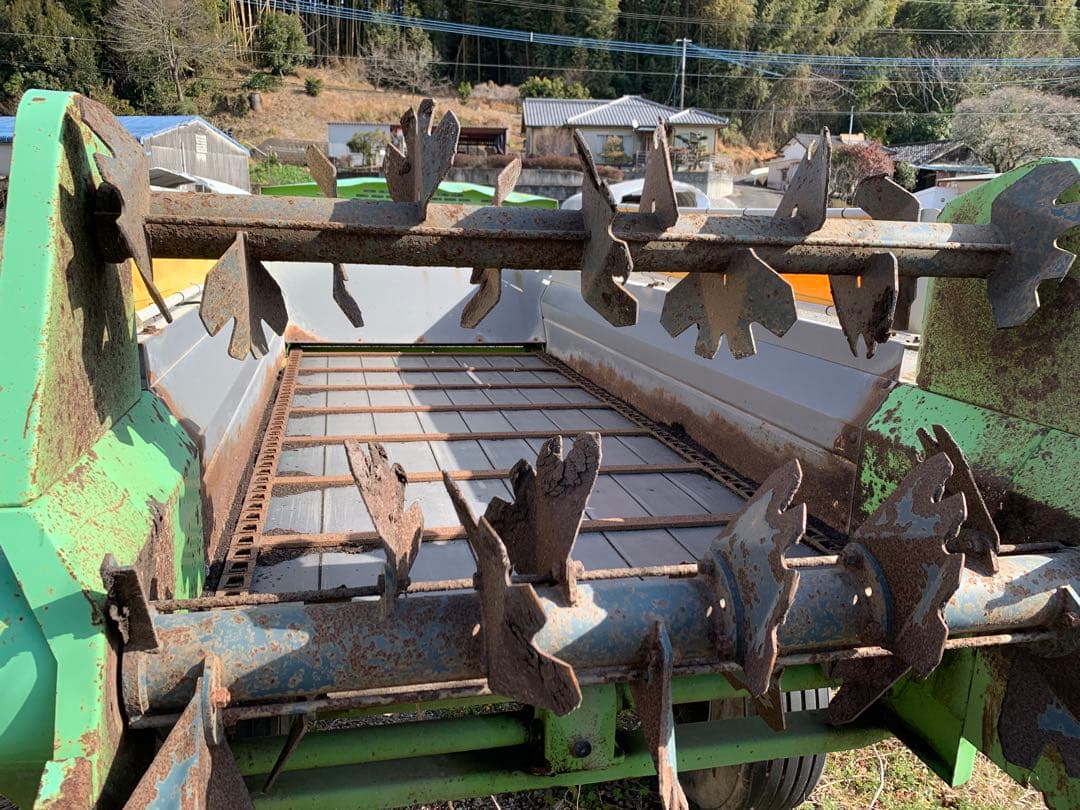 マニュアスプレッダ　牽引 肥料散布　TMS2090　IHIスター