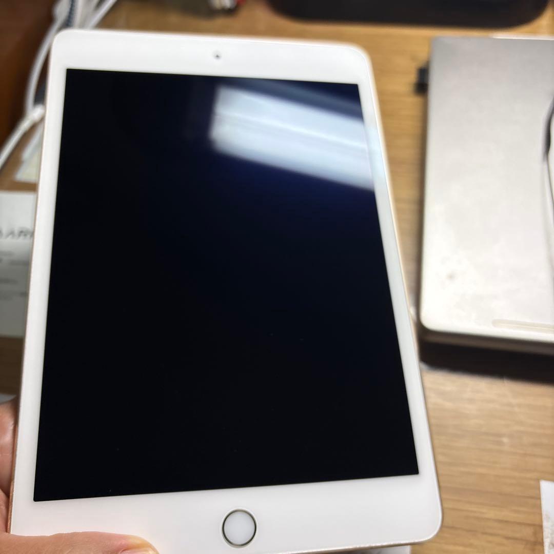 美品‼️ iPad mini 4. Wi-Fi. 32GB. ゴールド
