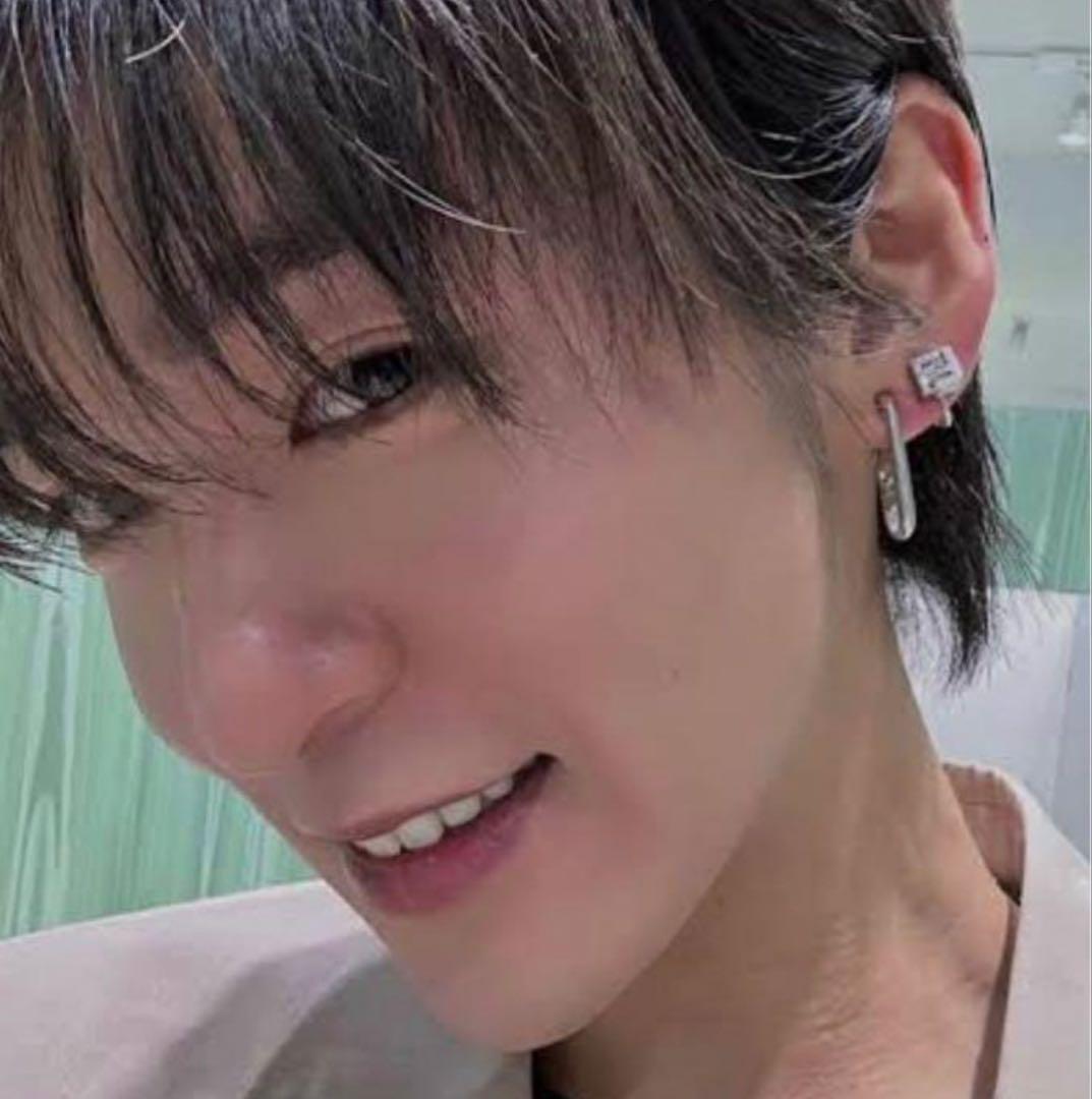 Man 目黒蓮さん着用　FFピアス　シルバーピアス 片耳