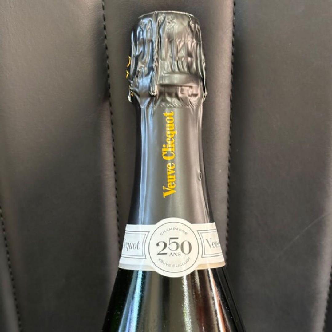 NA4074 NA3970Veuve Clicquot ヴーヴクリコ ホワイト