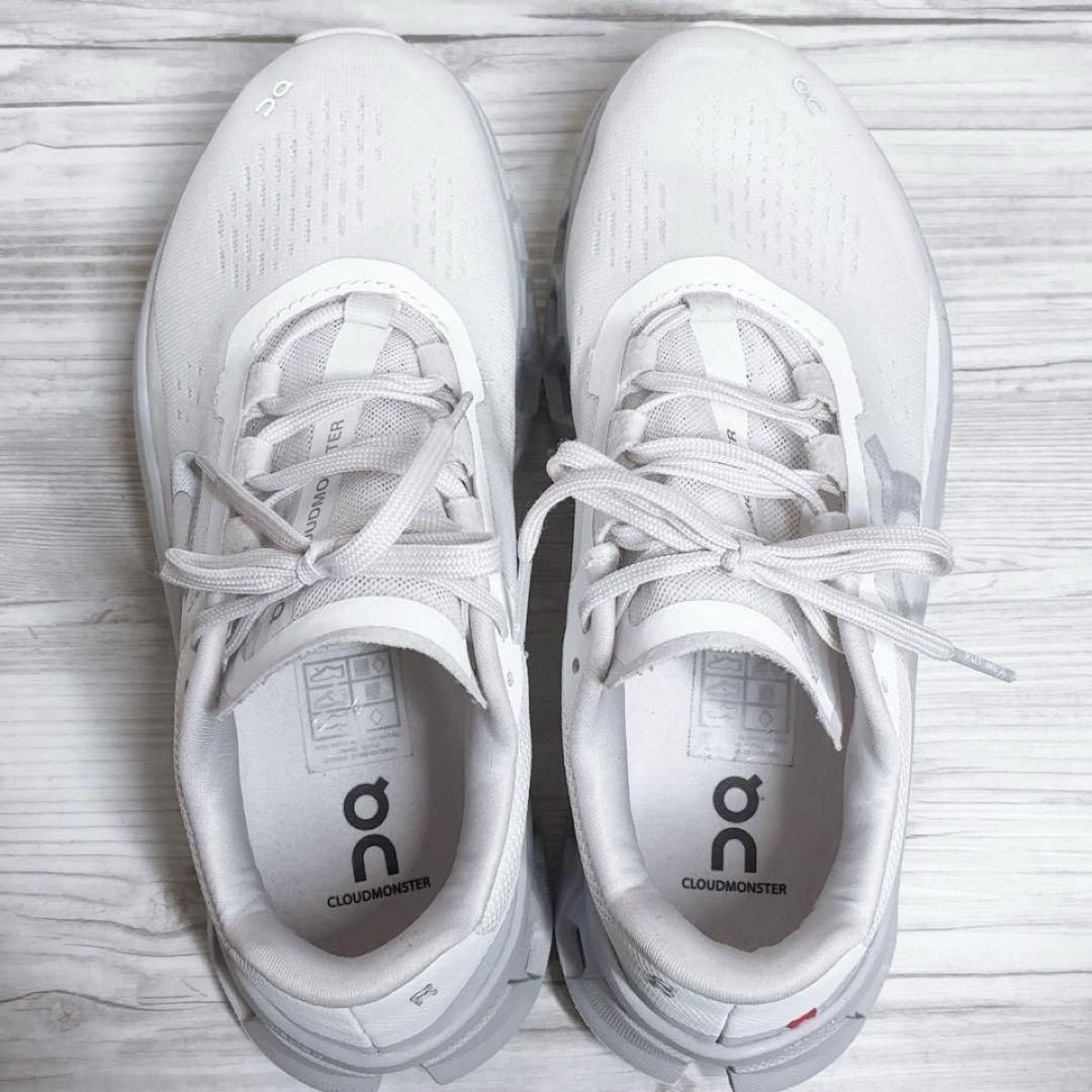 On オン Cloudmonster クラウドモンスター 24cm スニーカー