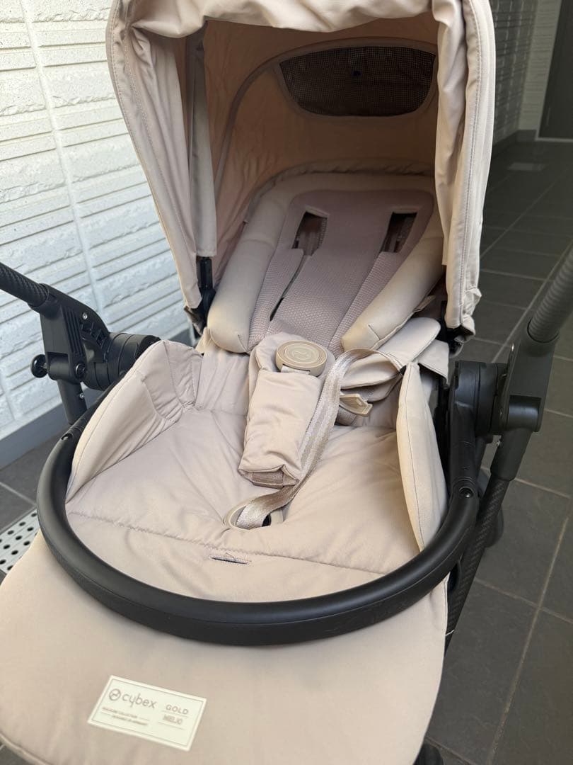 【美品】cybex メリオカーボン 2024アーモンドベージュ　使用10回未満