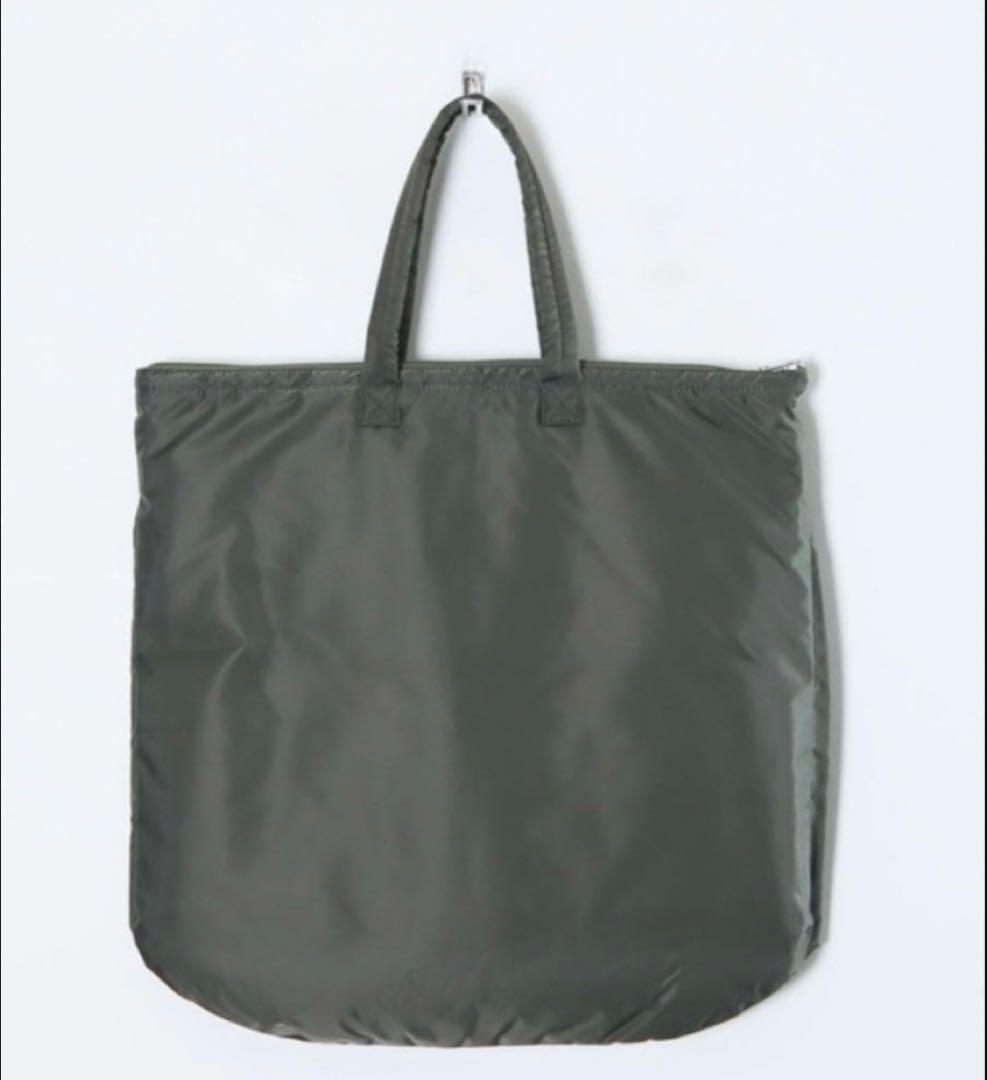 【美品】ヤエカ　ヘルメットバッグ カーキ