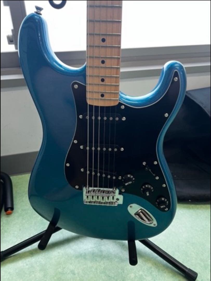 Squier Stratocaster エレキギター