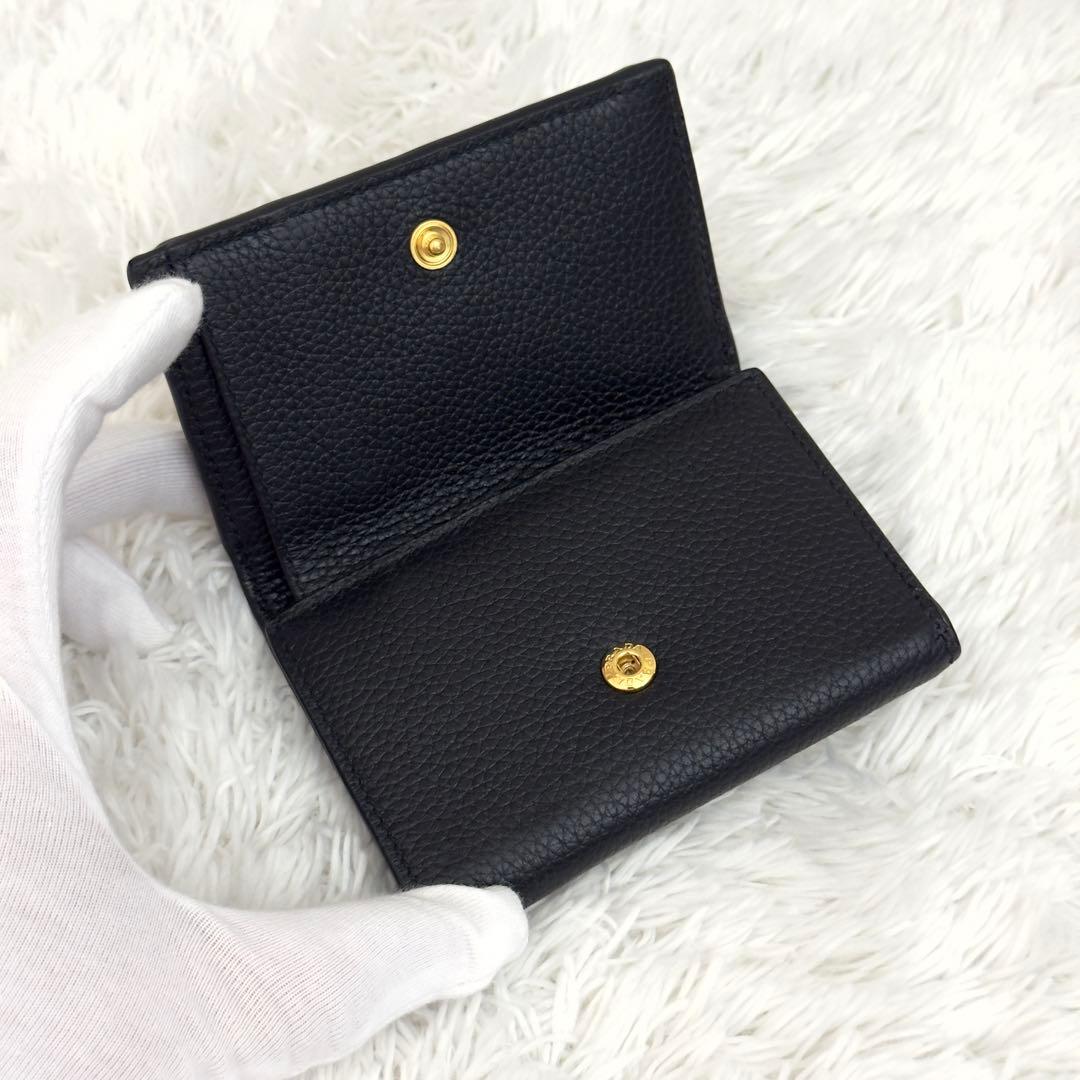 新品同様⭐️PRADA プラダ 三つ折り シボ革 ゴールド金具 財布 レザー